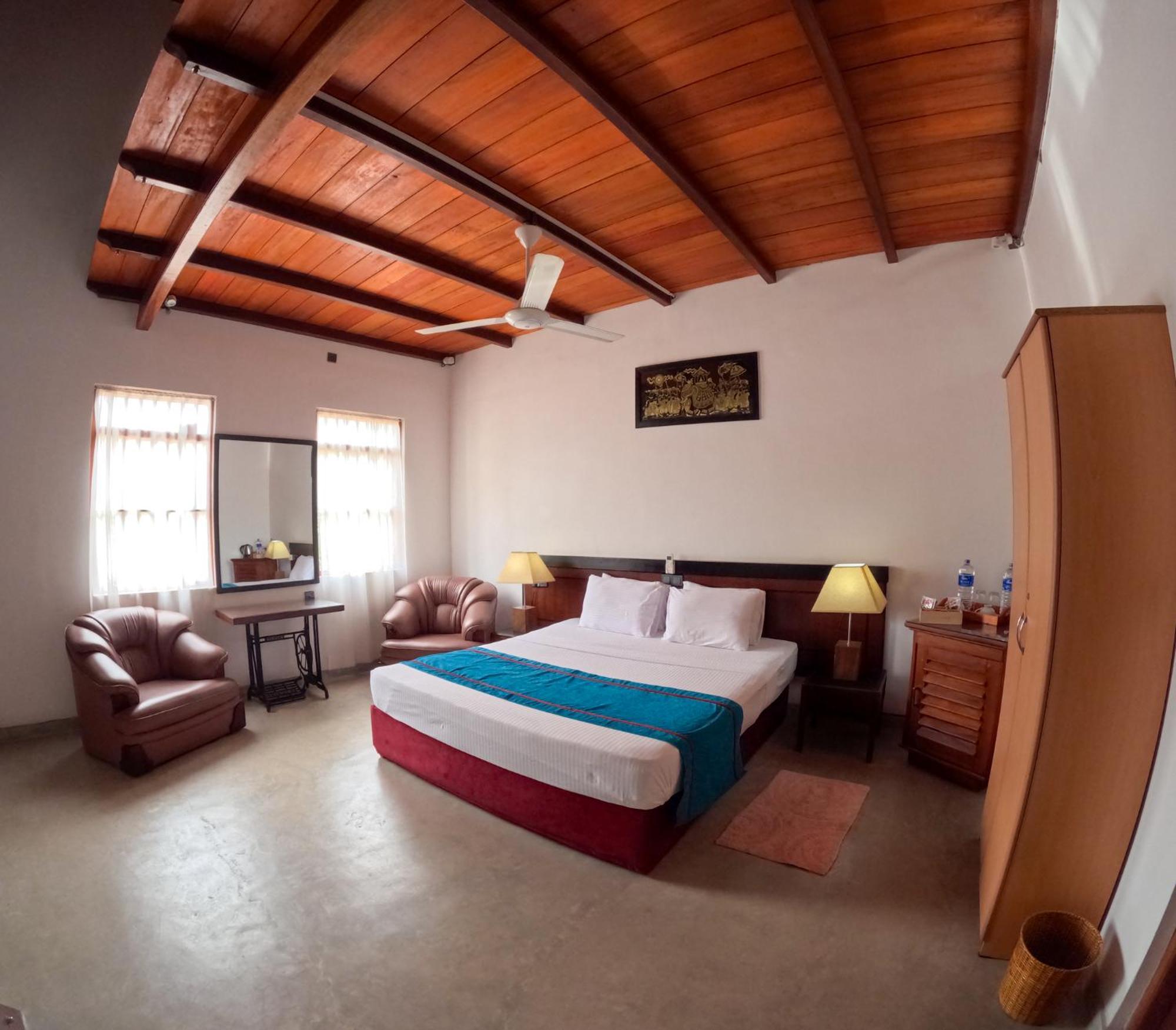 SurfBayVilla Dikwella Esterno foto