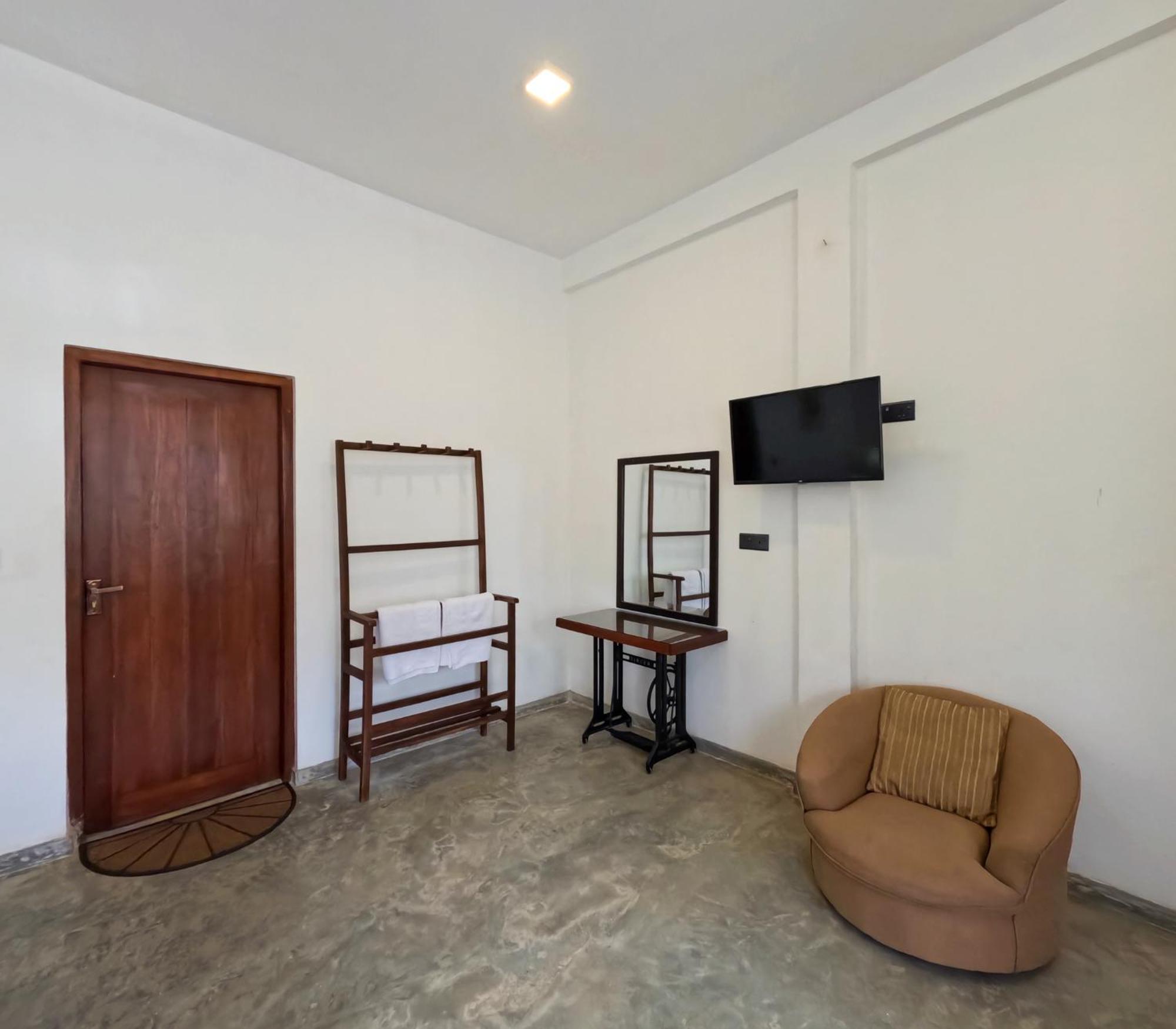 SurfBayVilla Dikwella Esterno foto