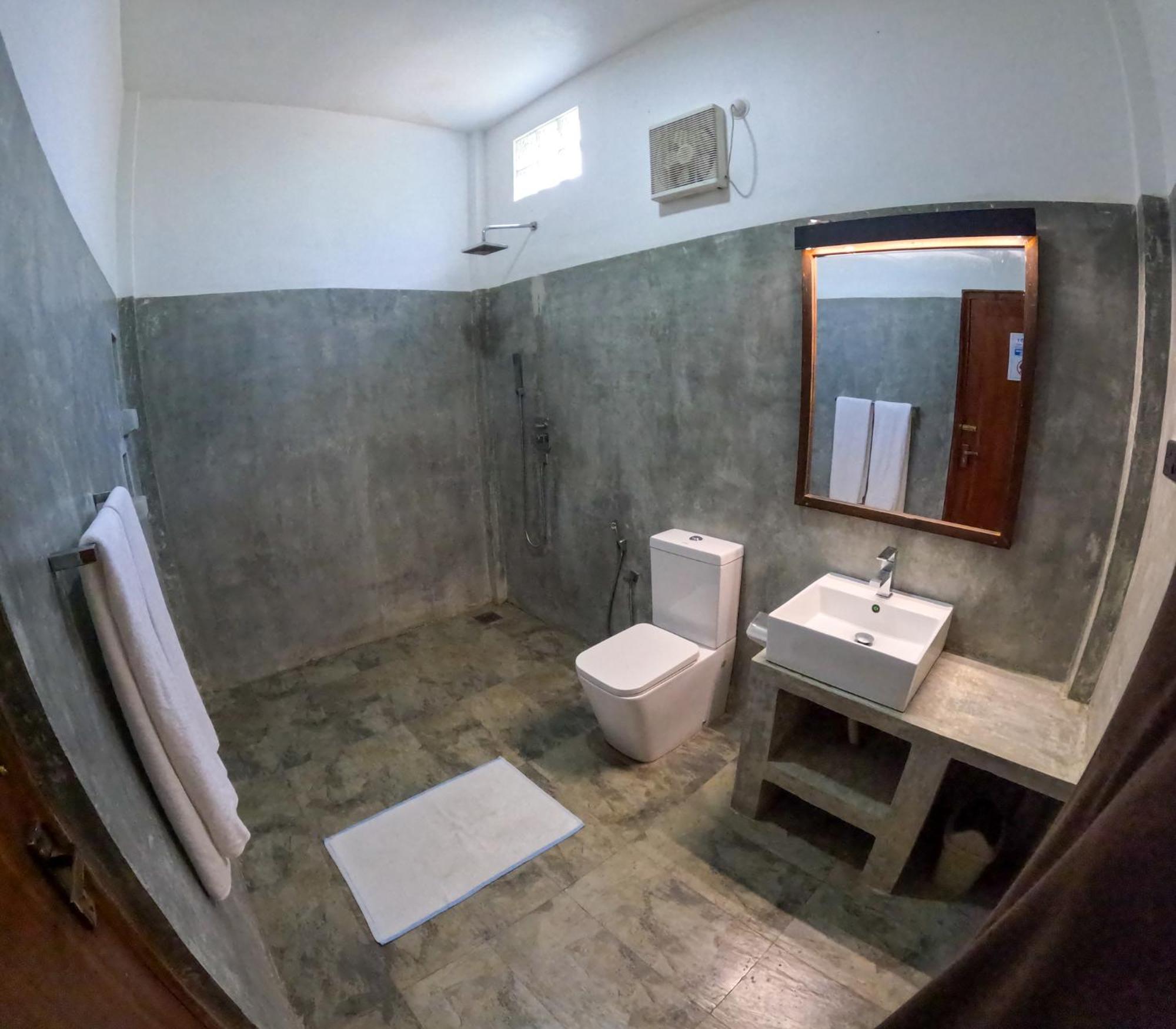 SurfBayVilla Dikwella Esterno foto